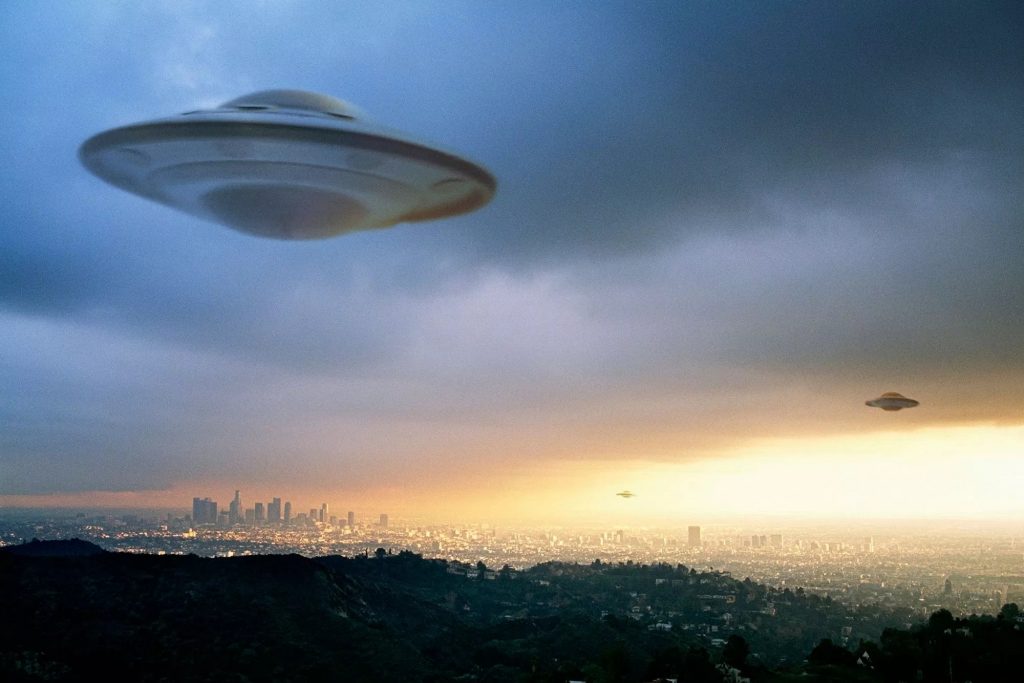 UFO in metropolitain skies