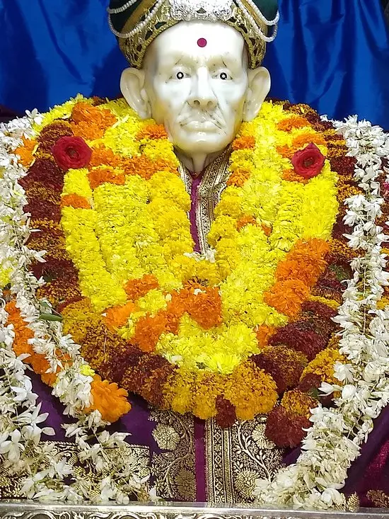 Idol of Siddharoodha Swami
